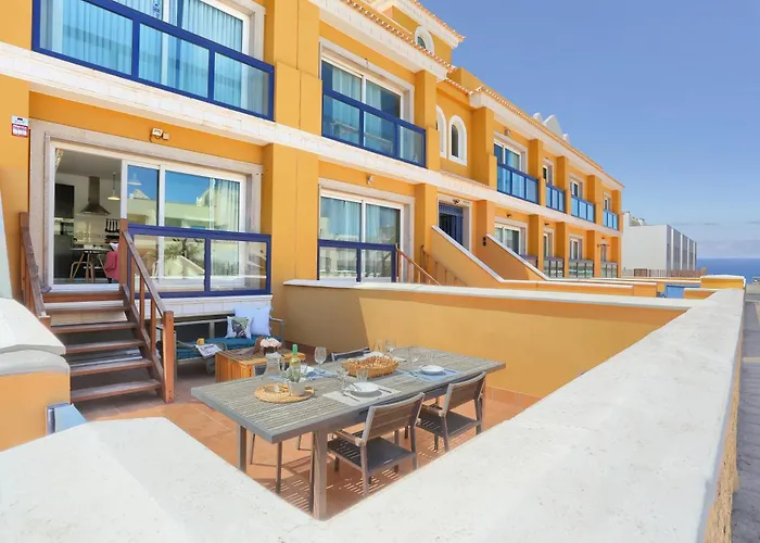 Casa Bita El Playa With Swimming Pool Appartamento *